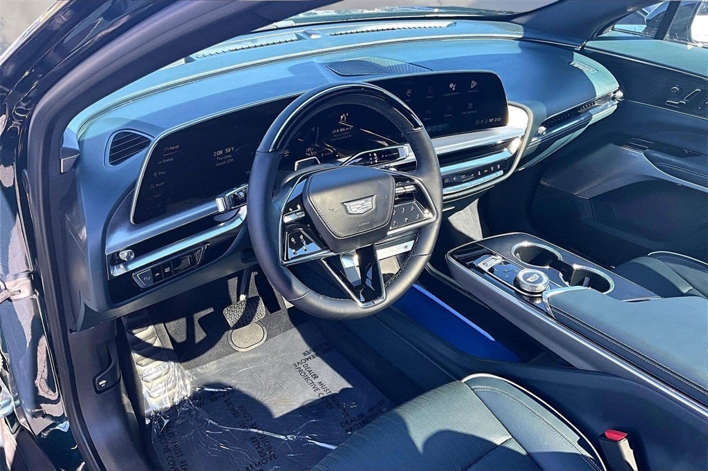 2024 Cadillac LYRIQ Sport 3