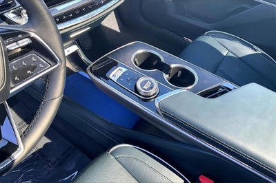 2024 Cadillac LYRIQ Sport 3