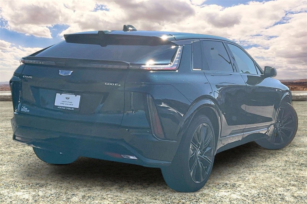 2024 Cadillac LYRIQ Sport 3