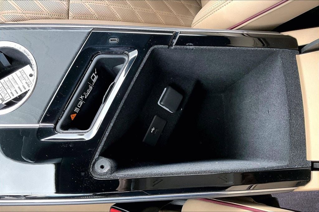 2024 Cadillac LYRIQ Sport 3