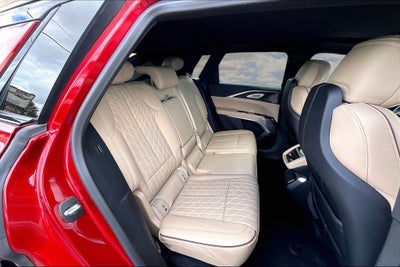 2024 Cadillac LYRIQ Sport 3