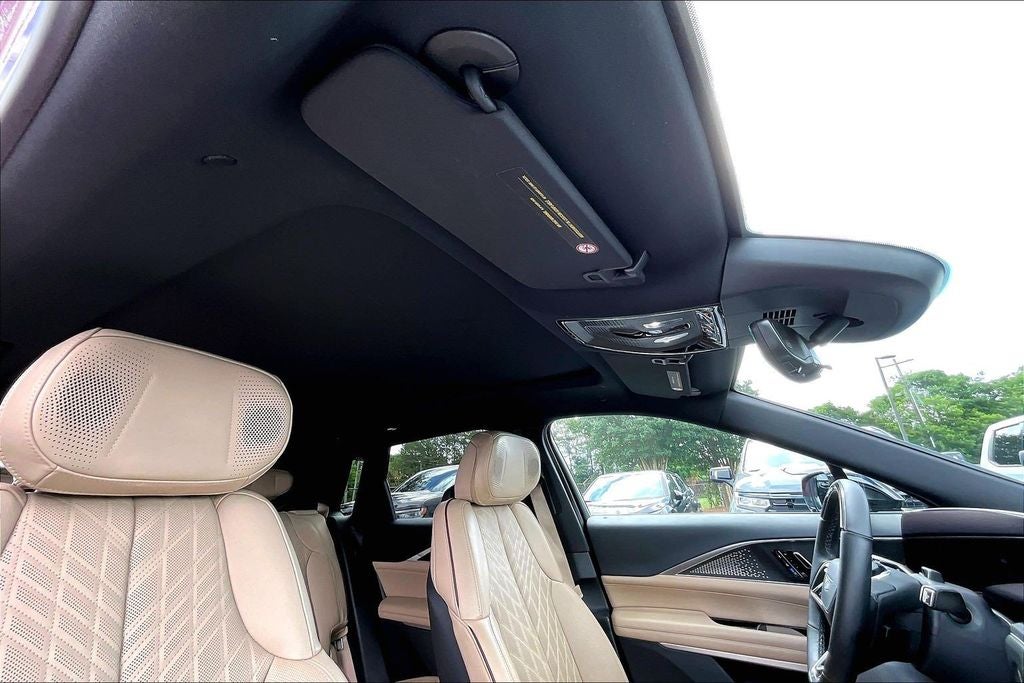 2024 Cadillac LYRIQ Sport 3