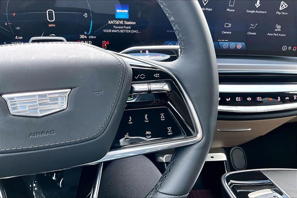 2024 Cadillac LYRIQ Sport 3