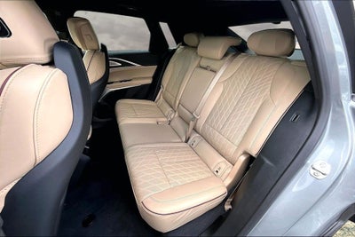 2024 Cadillac LYRIQ Sport 3