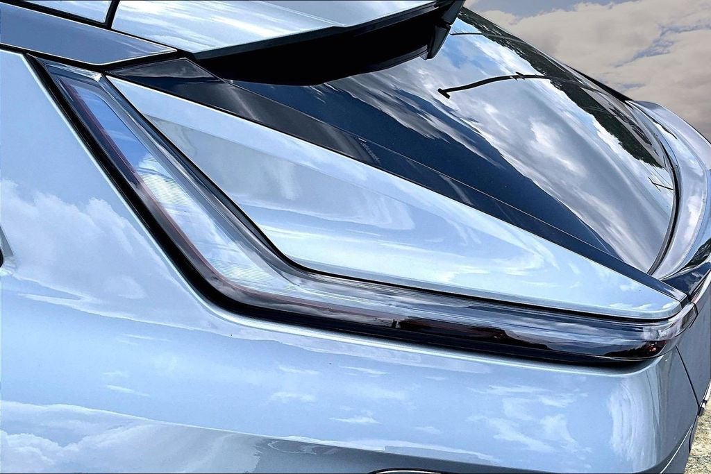 2024 Cadillac LYRIQ Sport 3