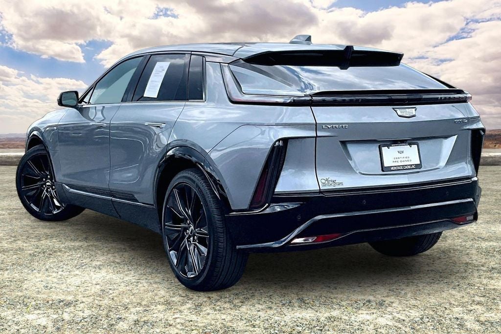 2024 Cadillac LYRIQ Sport 3