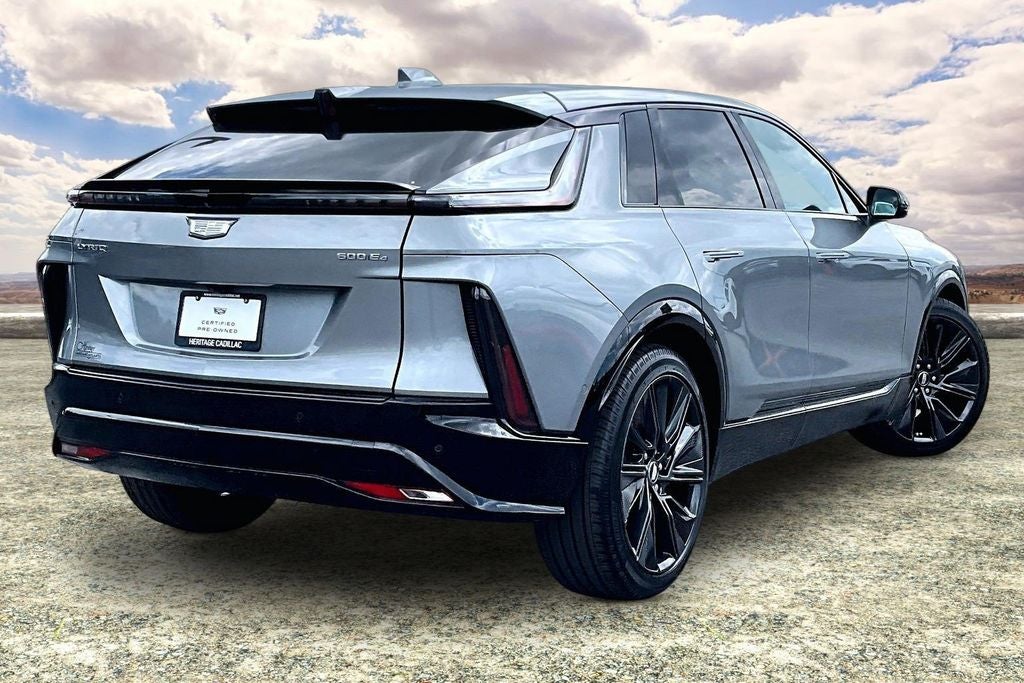 2024 Cadillac LYRIQ Sport 3
