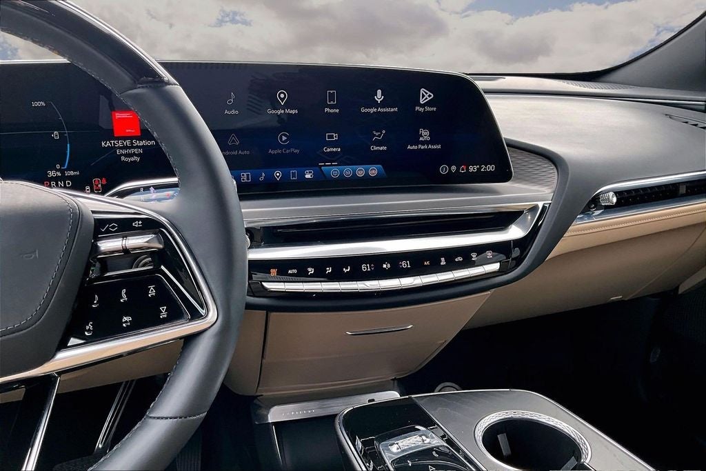 2024 Cadillac LYRIQ Sport 3