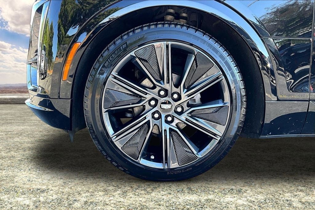 2024 Cadillac LYRIQ Sport 3