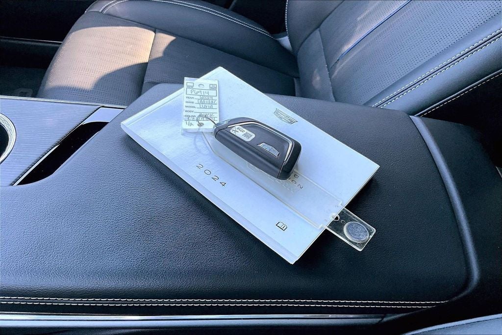 2024 Cadillac LYRIQ Sport 3