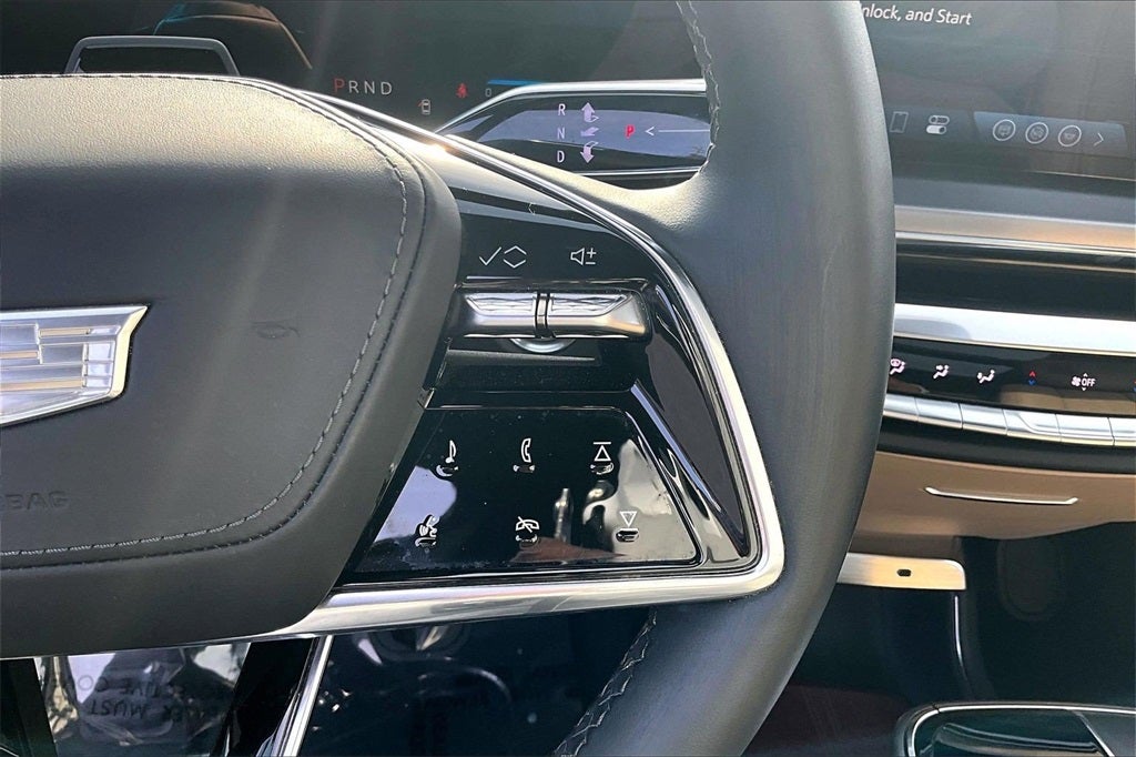 2024 Cadillac LYRIQ Sport 3