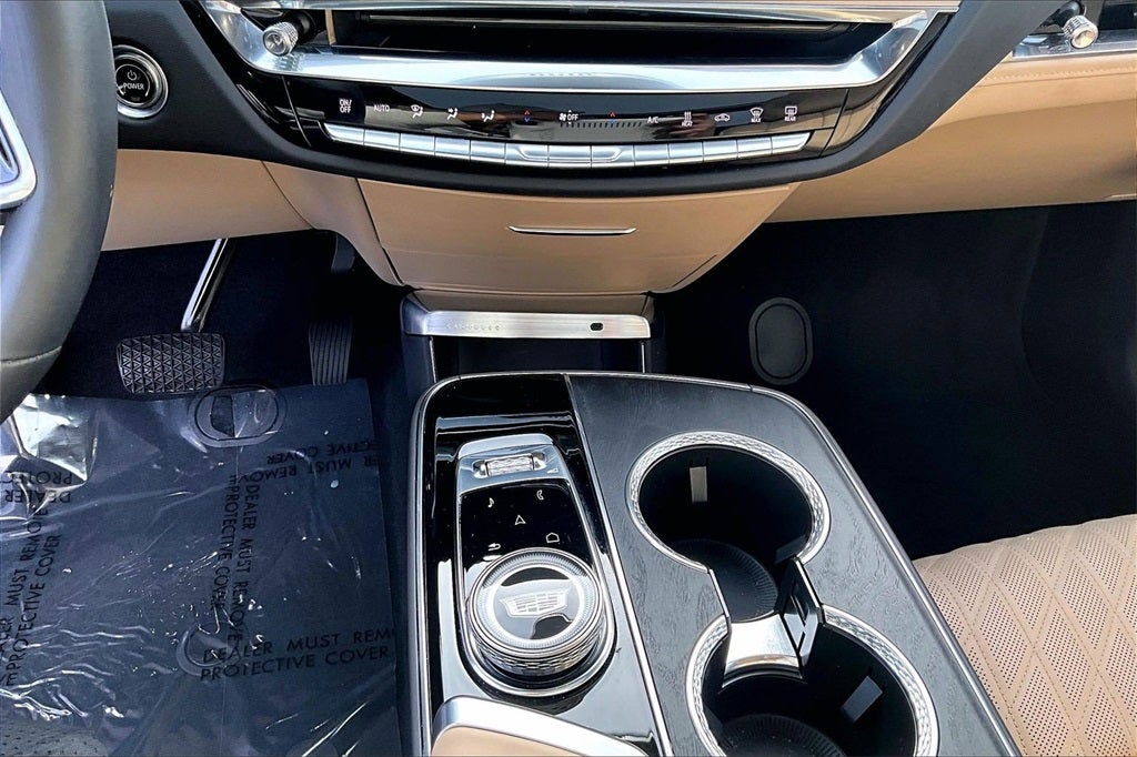 2024 Cadillac LYRIQ Sport 3