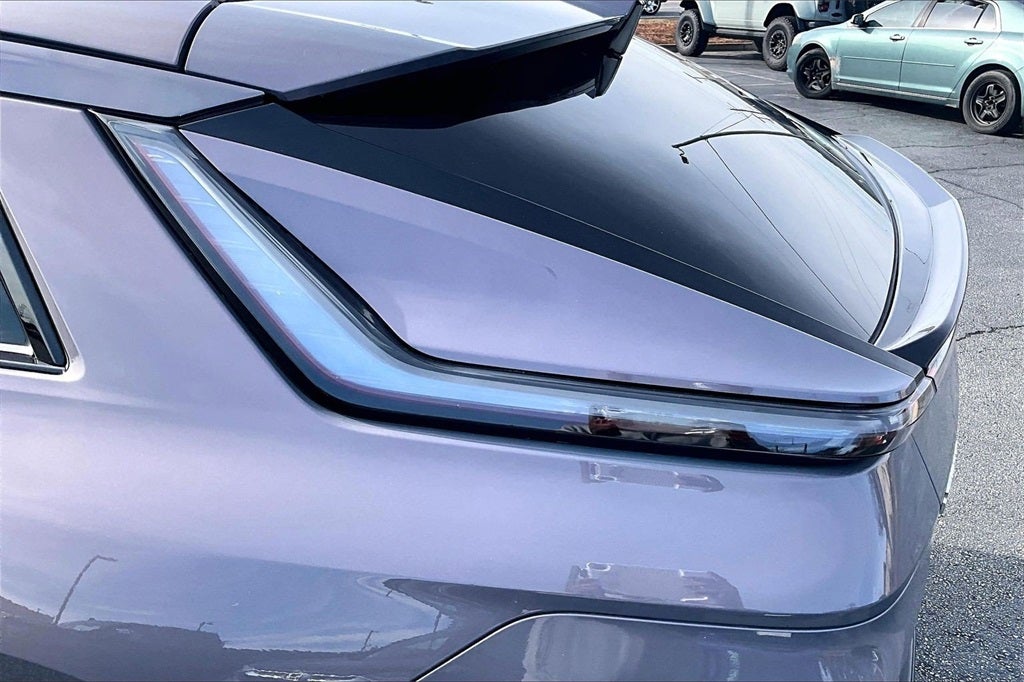 2024 Cadillac LYRIQ Sport 3