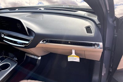 2024 Cadillac LYRIQ Sport 3