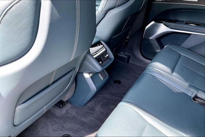 2024 Cadillac LYRIQ Sport 3
