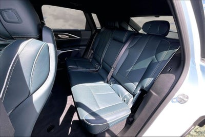 2024 Cadillac LYRIQ Sport 3