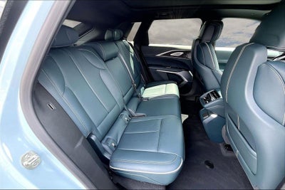 2024 Cadillac LYRIQ Sport 3