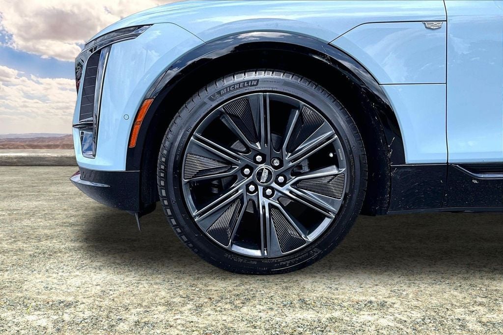 2024 Cadillac LYRIQ Sport 3