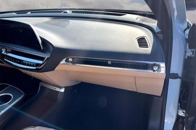 2024 Cadillac LYRIQ Sport 3