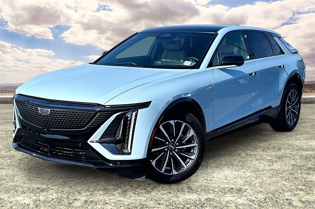 2024 Cadillac LYRIQ Sport 3