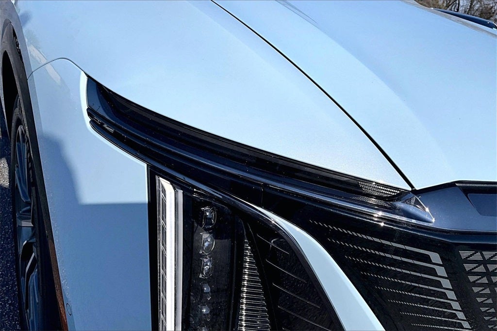 2024 Cadillac LYRIQ Sport 3