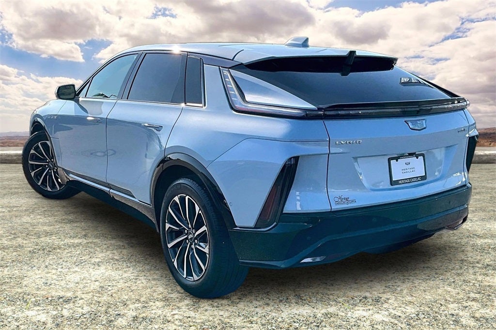 2024 Cadillac LYRIQ Sport 3