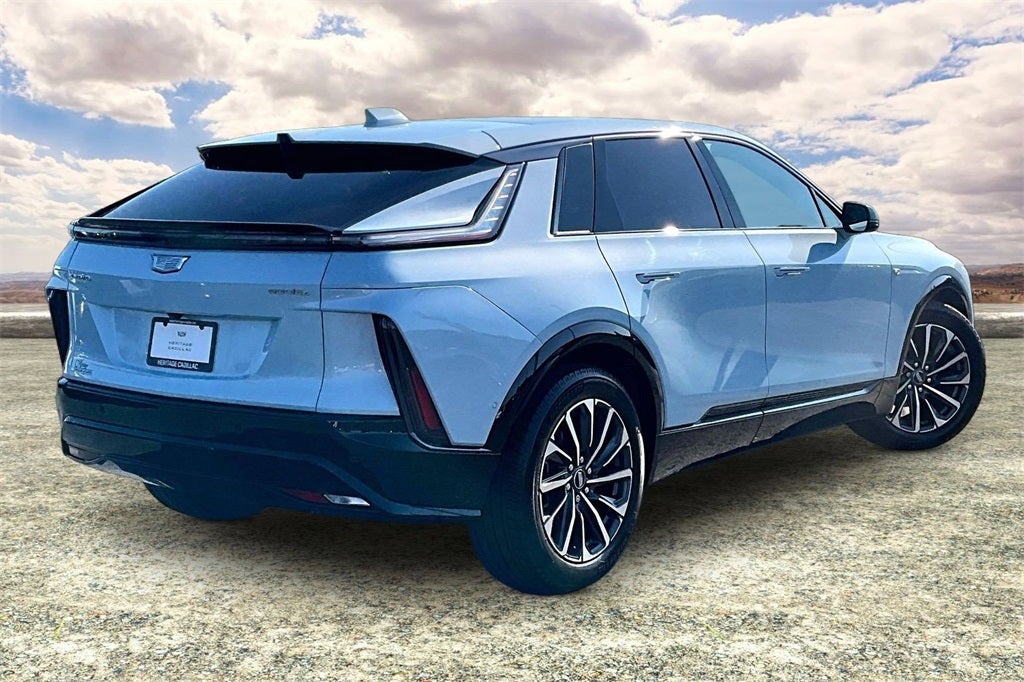 2024 Cadillac LYRIQ Sport 3