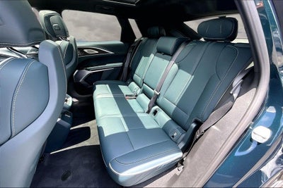 2024 Cadillac LYRIQ Sport 3