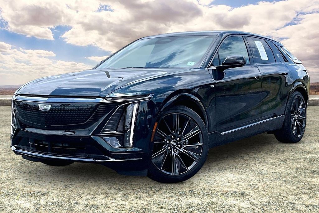 2024 Cadillac LYRIQ Sport 3