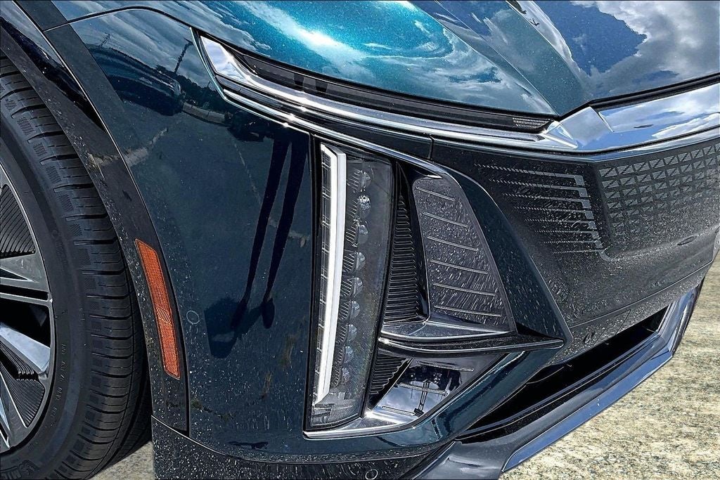 2024 Cadillac LYRIQ Sport 3