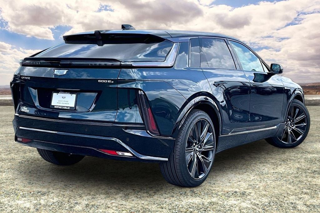 2024 Cadillac LYRIQ Sport 3