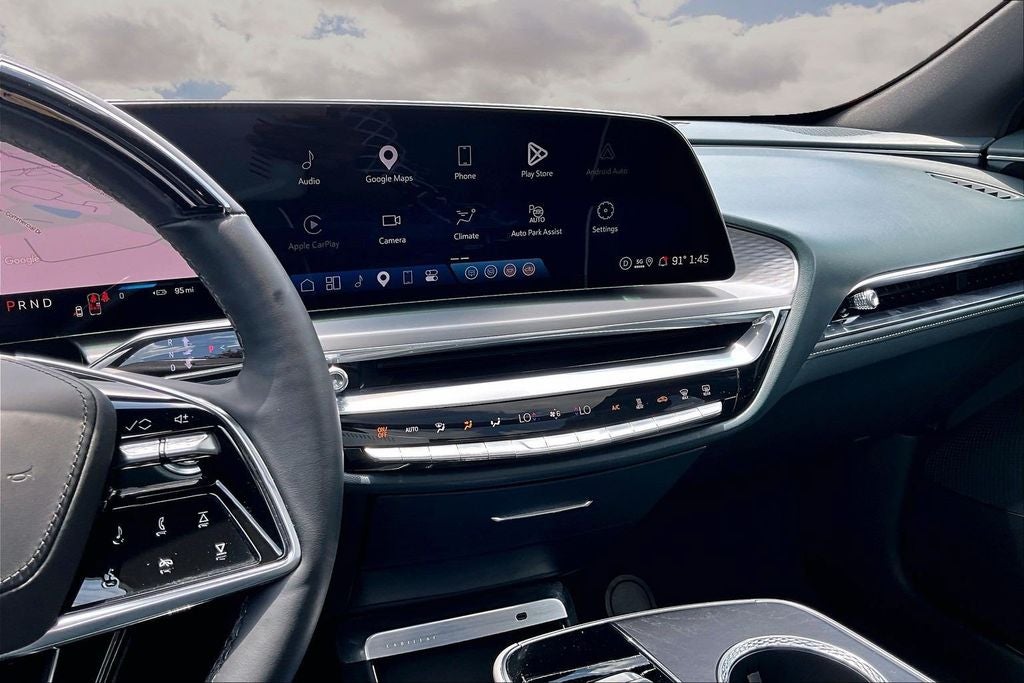 2024 Cadillac LYRIQ Sport 3