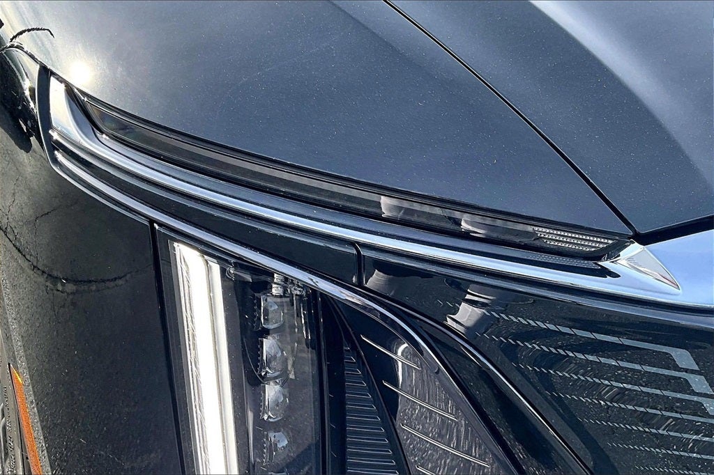 2024 Cadillac LYRIQ Sport 3