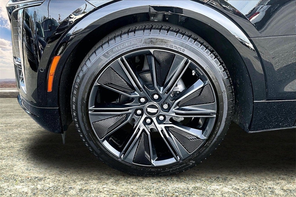 2024 Cadillac LYRIQ Sport 3