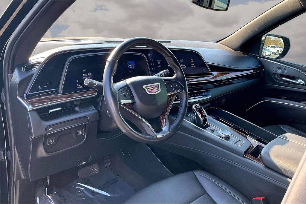 2022 Cadillac Escalade Luxury