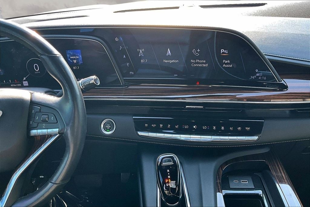 2022 Cadillac Escalade Luxury