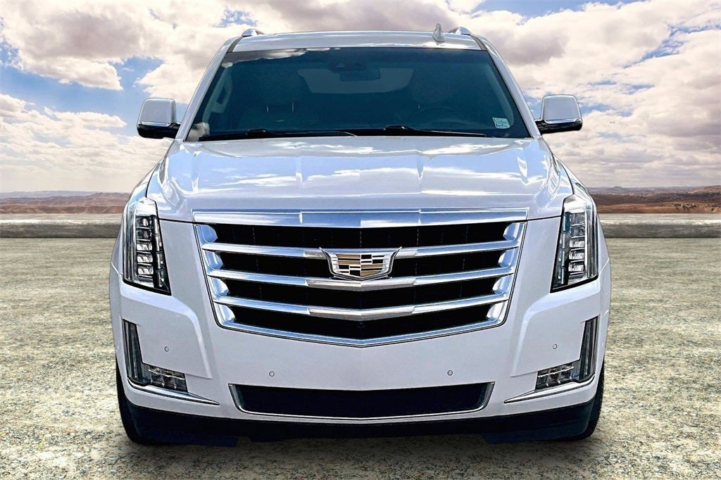 2018 Cadillac Escalade Luxury