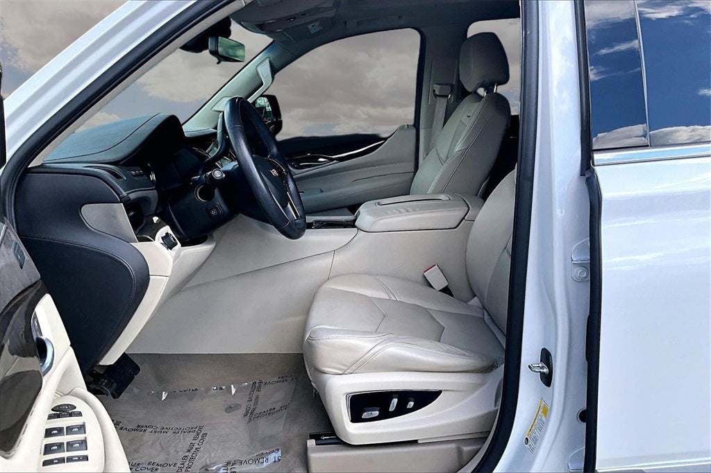 2018 Cadillac Escalade Luxury