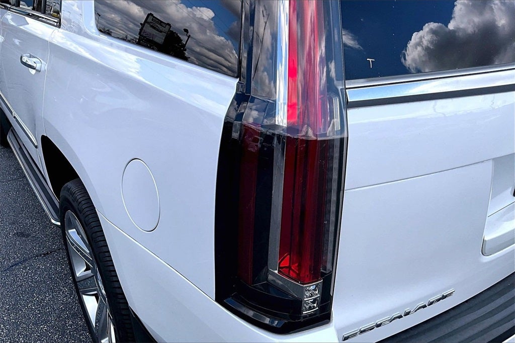 2018 Cadillac Escalade Luxury