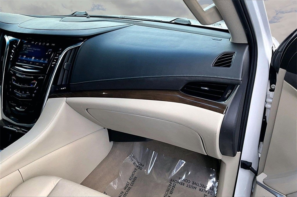 2018 Cadillac Escalade Luxury