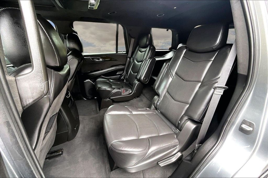 2020 Cadillac Escalade Platinum Edition
