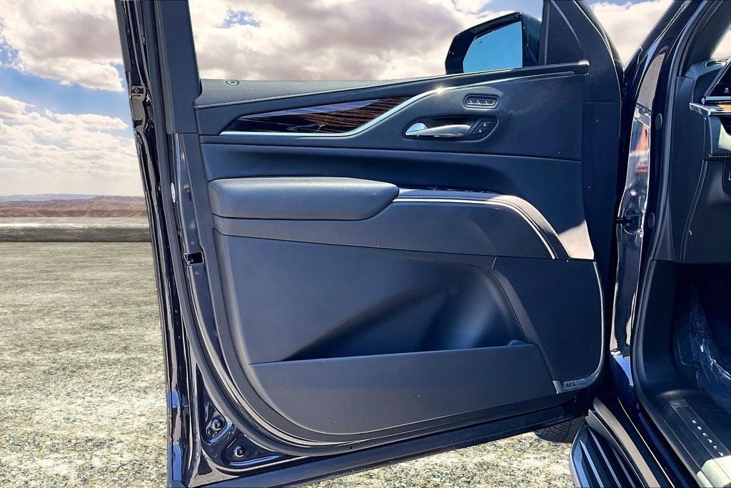 2024 Cadillac Escalade ESV Premium