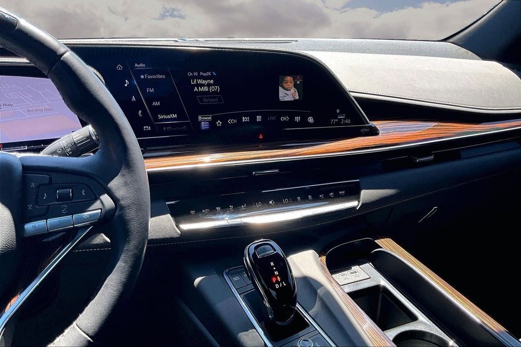 2024 Cadillac Escalade ESV Premium