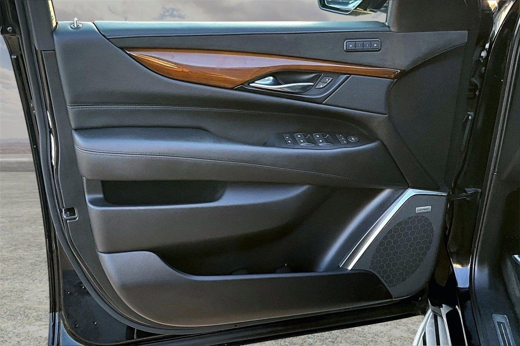 2020 Cadillac Escalade Luxury