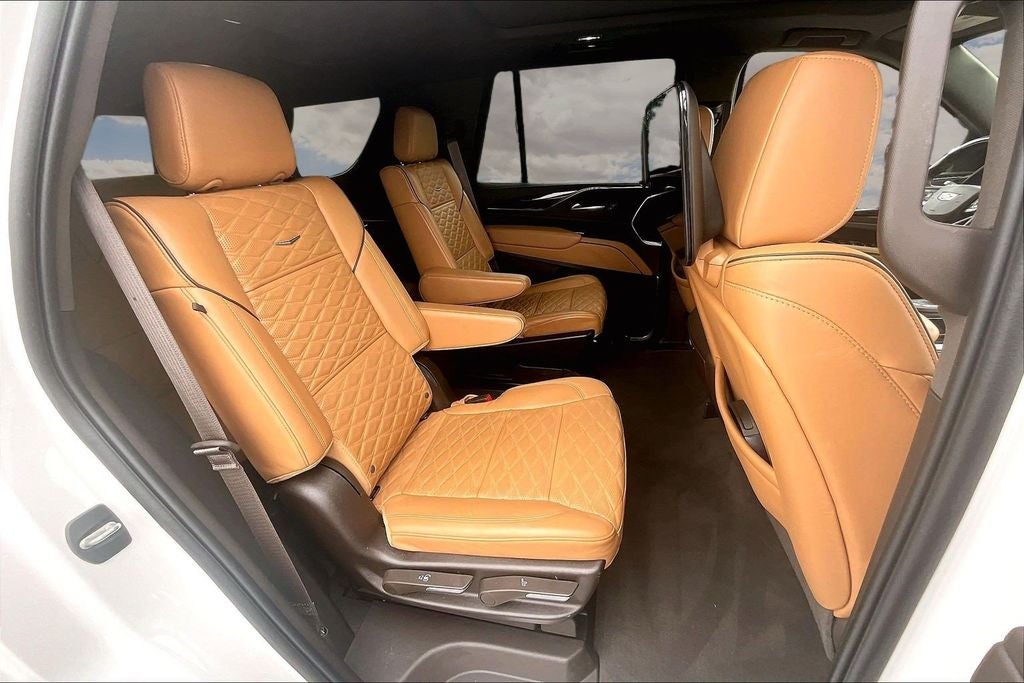 2024 Cadillac Escalade Sport
