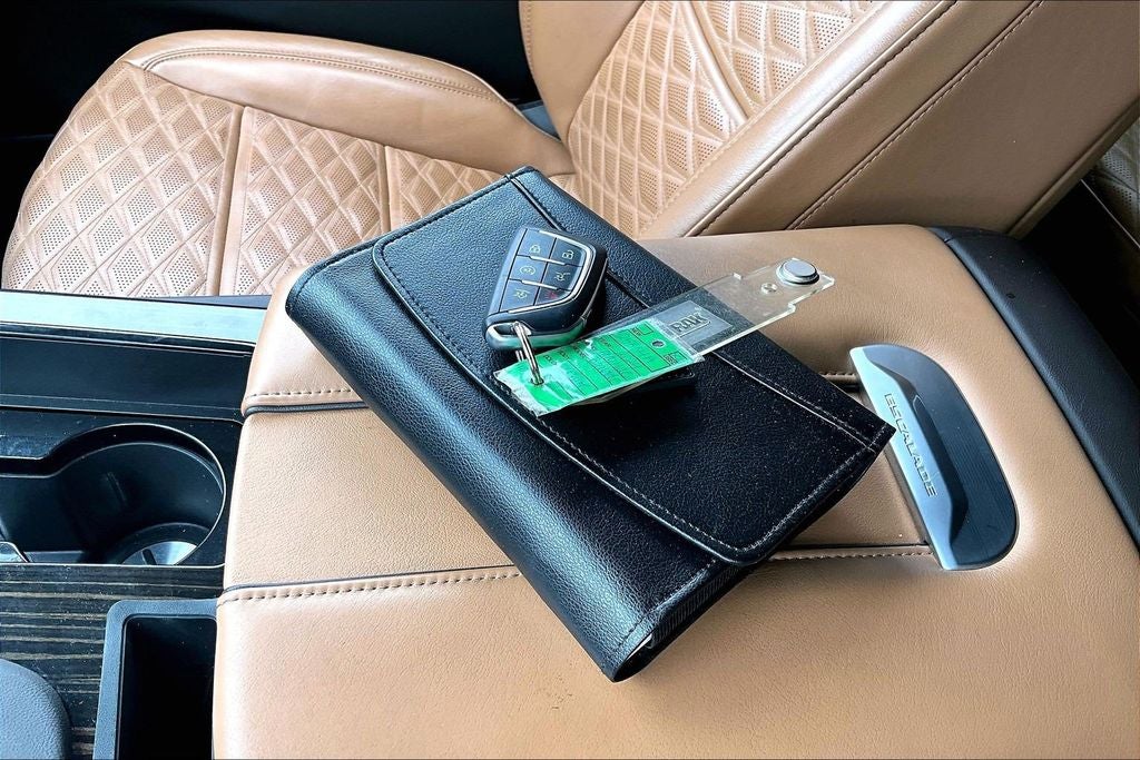 2024 Cadillac Escalade Sport