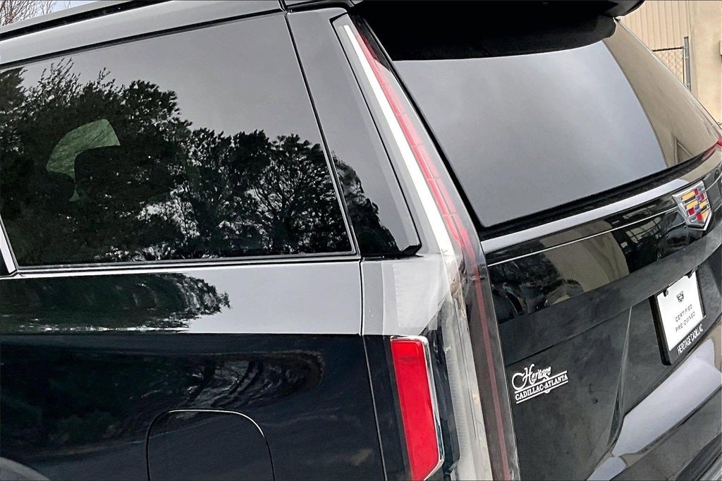 2023 Cadillac Escalade Sport