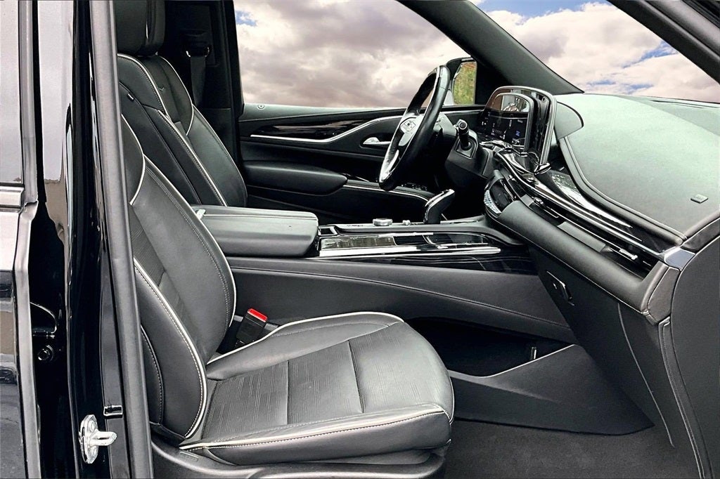 2023 Cadillac Escalade Sport