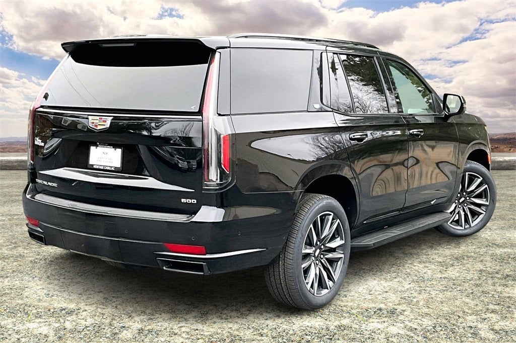2023 Cadillac Escalade Sport