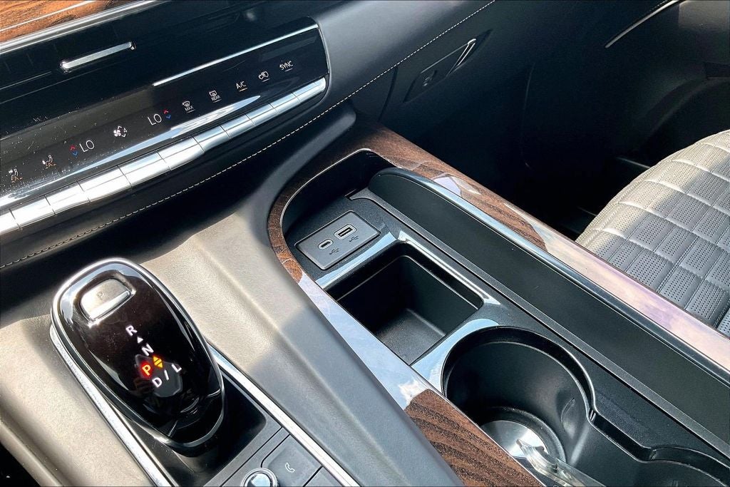2022 Cadillac Escalade Sport Platinum